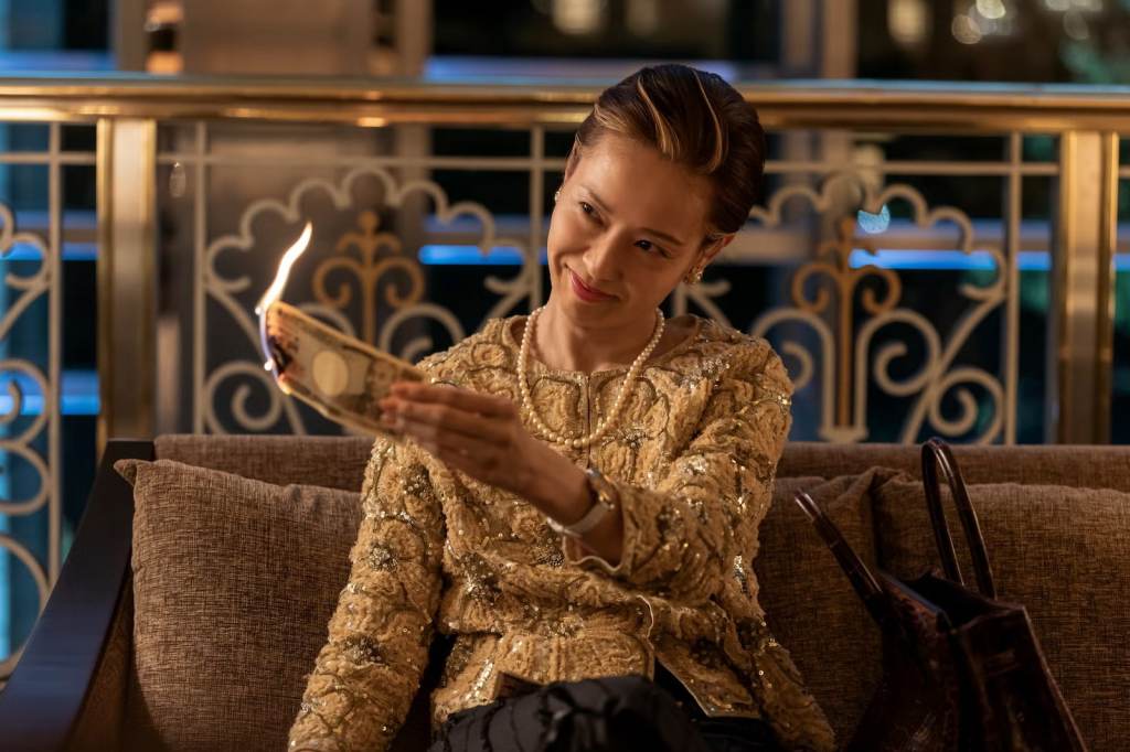 Netflix 影集《地獄占星師》呈現細木數子的貪婪和狂妄。