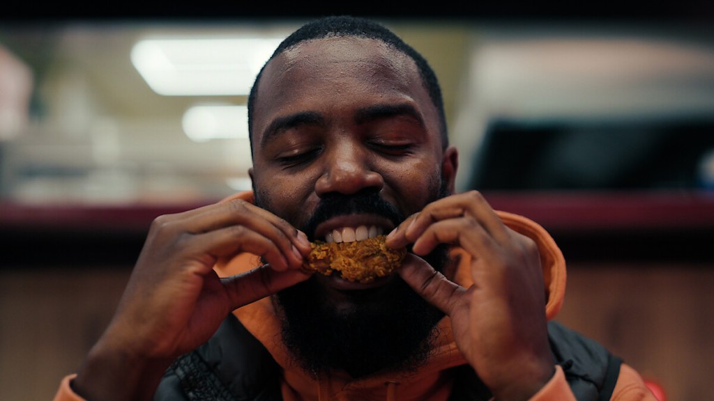 Netflix 紀錄片《雞肉帝國:速食陰謀》揭露美味炸雞背後的恐怖祕辛。